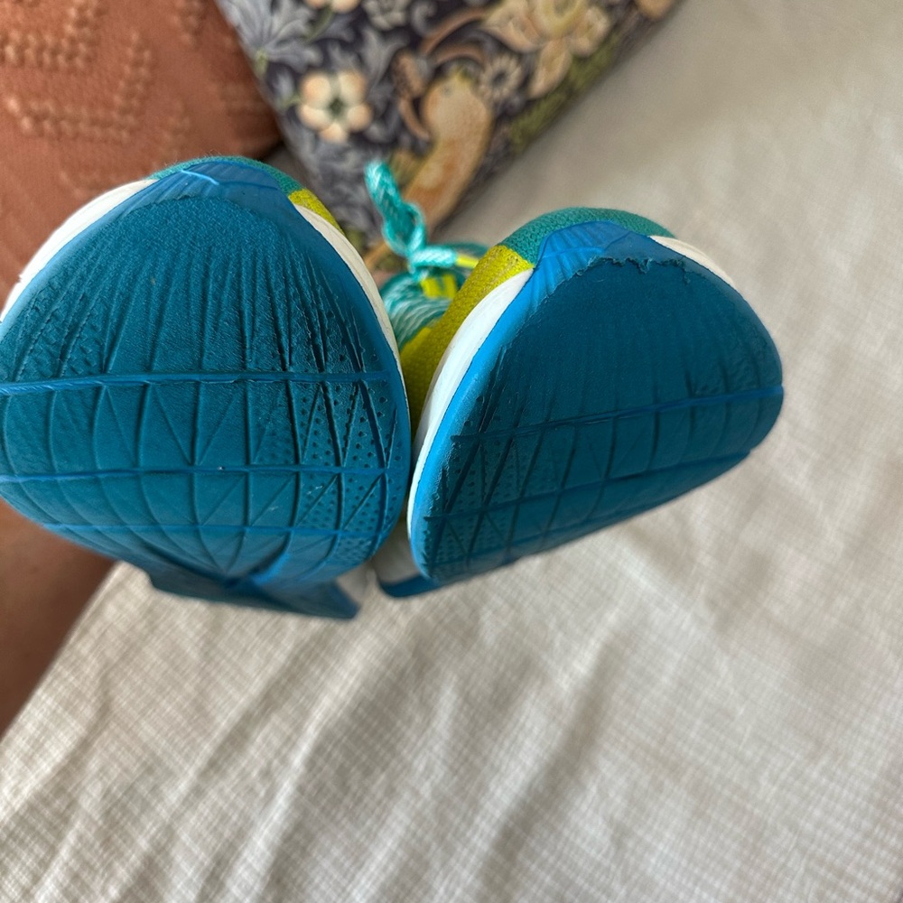 Hoka Carbon X3 Running Shoes - Picture 3 of 6